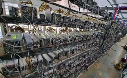 Sustainable mining farm utilizing low-wattage ASIC miners to reduce environmental impact